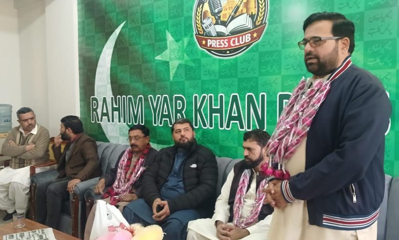 ڈاکٹر ممتاز مونس